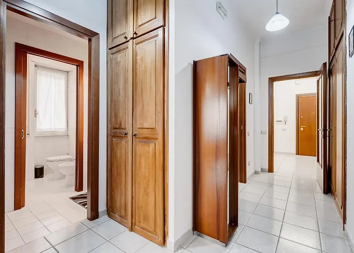 Cozy 2-bedroom Flat With Balcony In Monteverde Apartment *