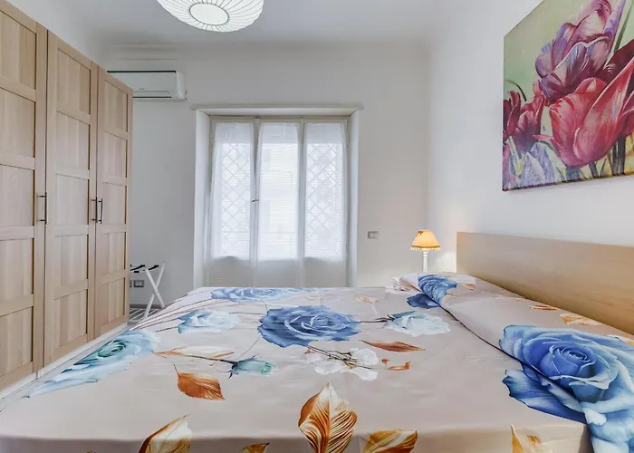 Apartment Cozy 2-bedroom Flat With Balcony In Monteverde *