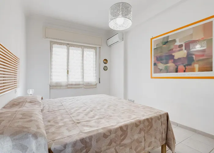 Cozy 2-bedroom Flat With Balcony In Monteverde * Rom