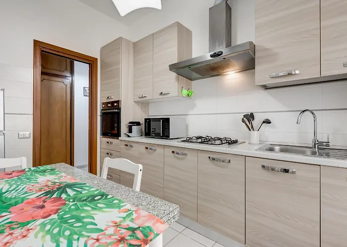 Cozy 2-bedroom Flat With Balcony In Monteverde Apartment