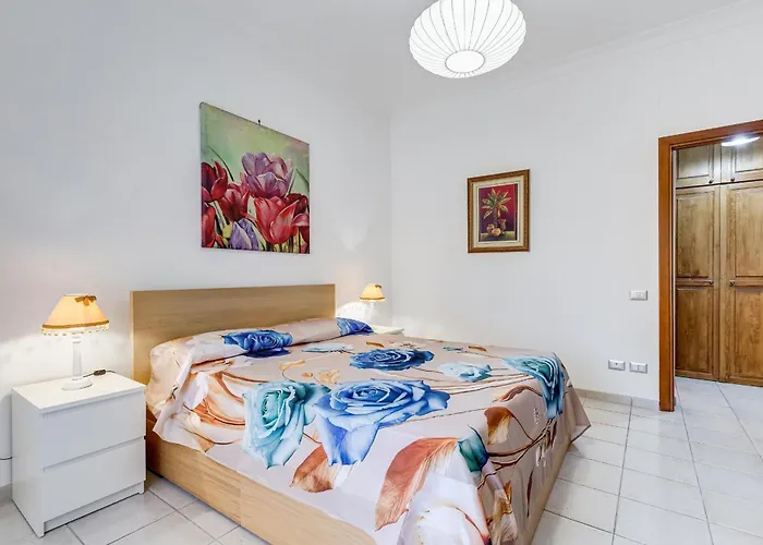 Cozy 2-bedroom Flat With Balcony In Monteverde Rom