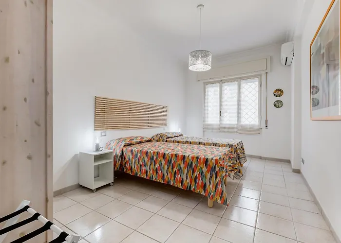 Apartment Cozy 2-bedroom Flat With Balcony In Monteverde *