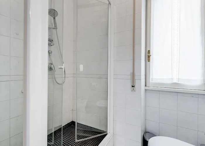 Apartment Cozy 2-bedroom Flat With Balcony In Monteverde *